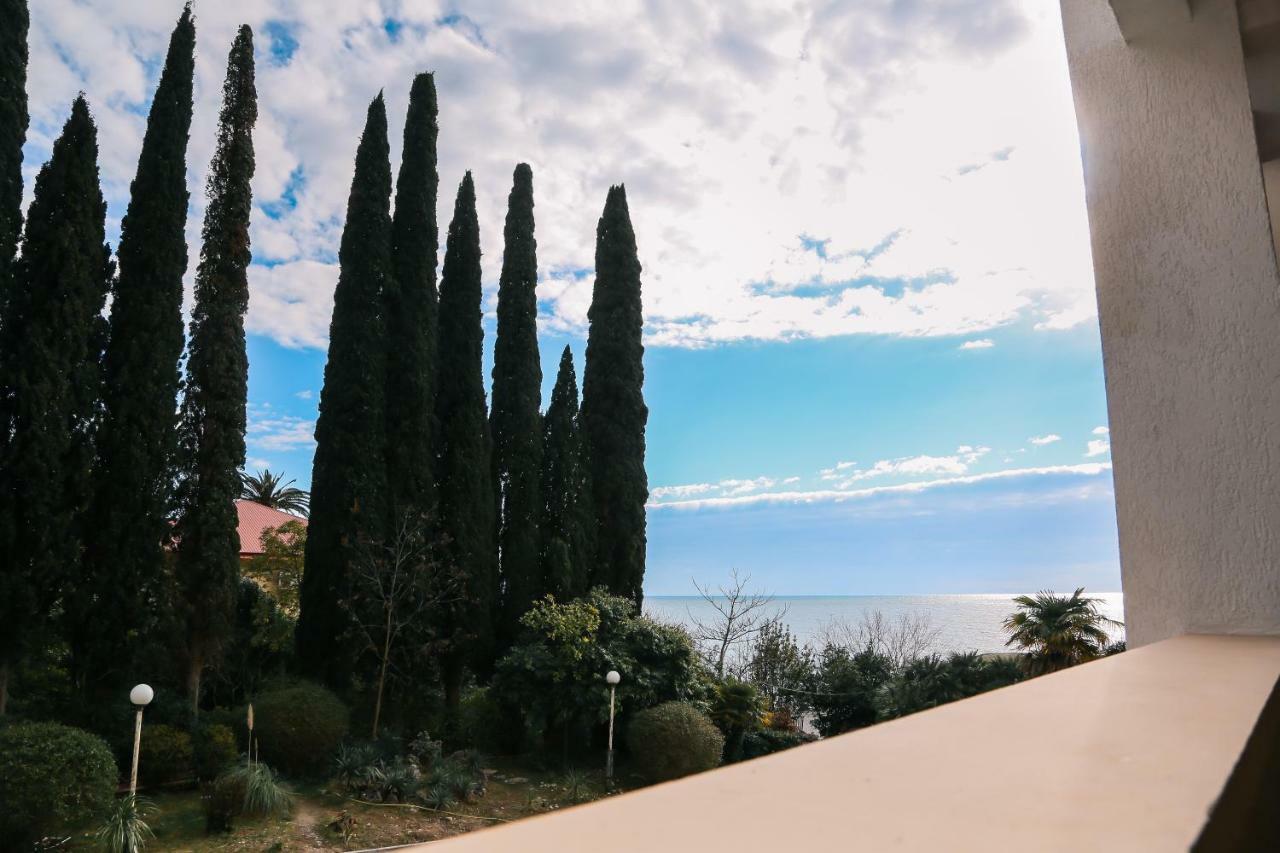 Old Gagra Hotel Dış mekan fotoğraf