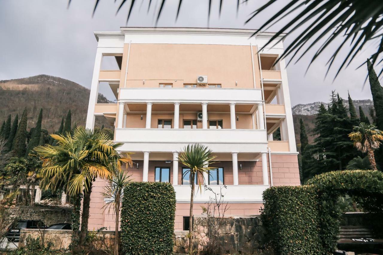 Old Gagra Hotel Dış mekan fotoğraf