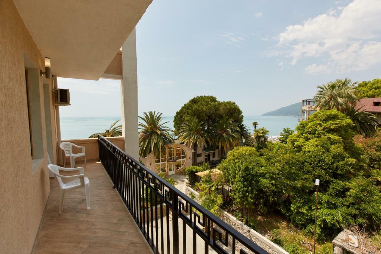Old Gagra Hotel Dış mekan fotoğraf